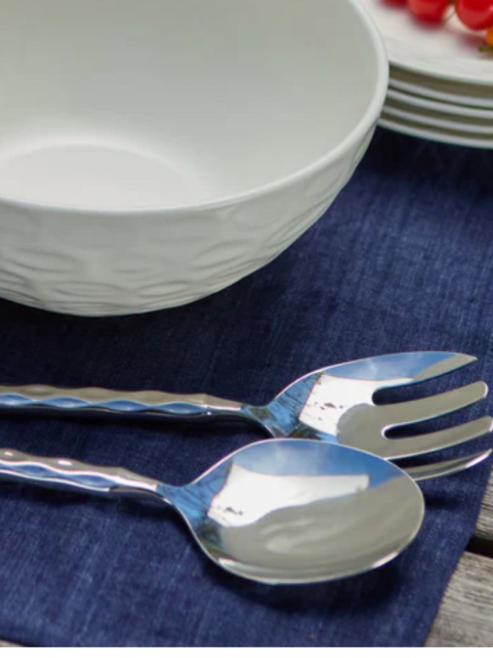 New in box. Michael Wainwright truro platinum salad servers